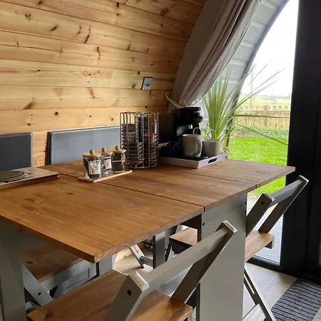 Copper Coast Glamping Pods - An Faoilean Pod *