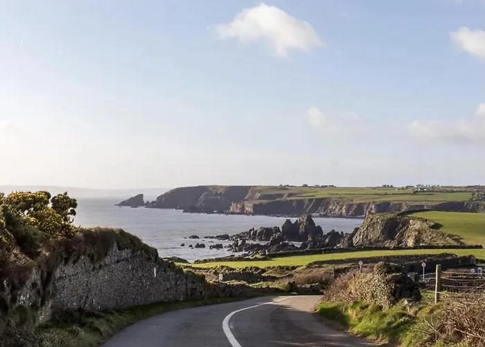 Сasa de vacaciones An Faoileán Glamping Pod Bunmahon
