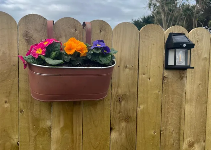 Copper Coast Glamping Pods - An Faoilean Pod Bunmahon